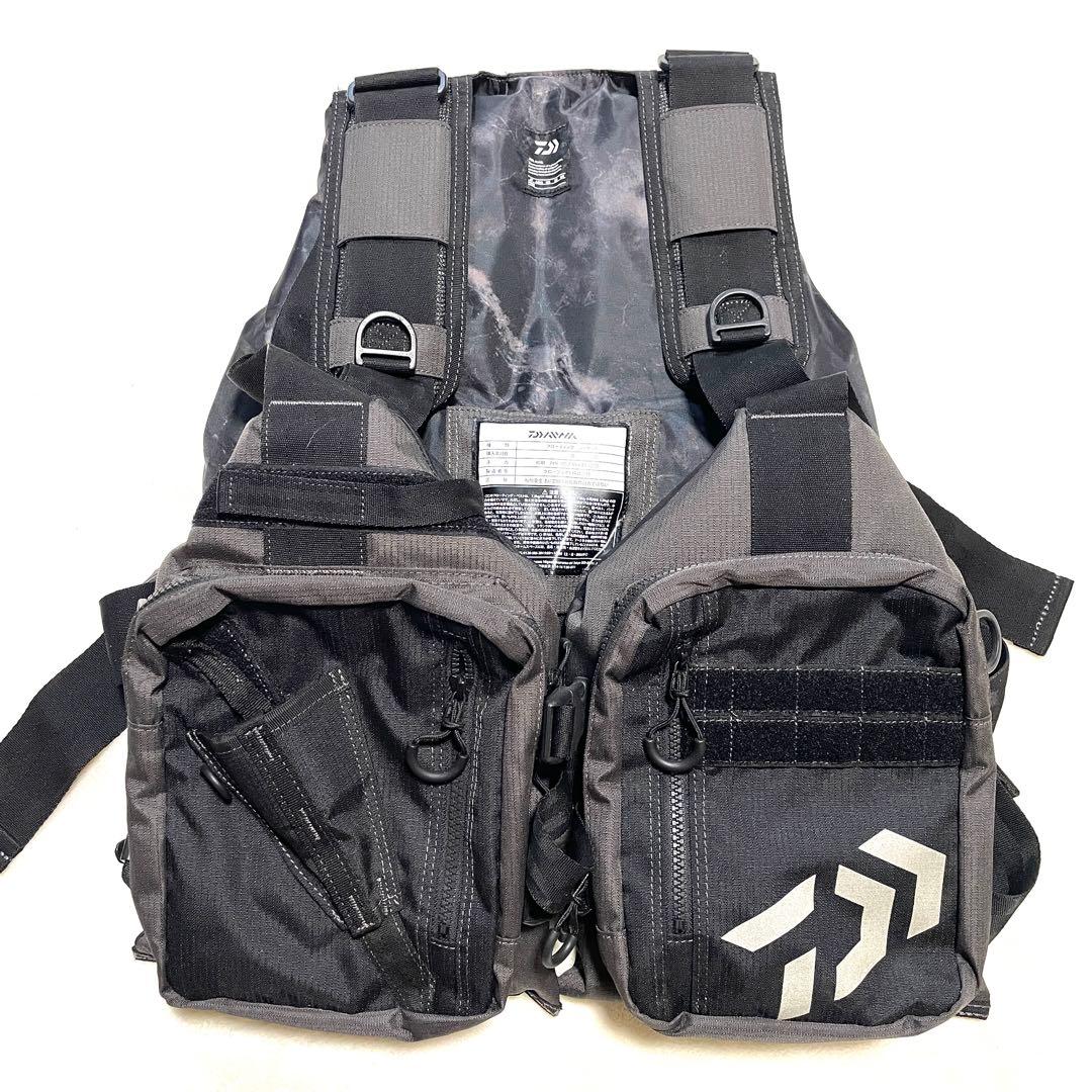 良品 ダイワ ライトフロートゲームベスト フリーサイズ DF-6421