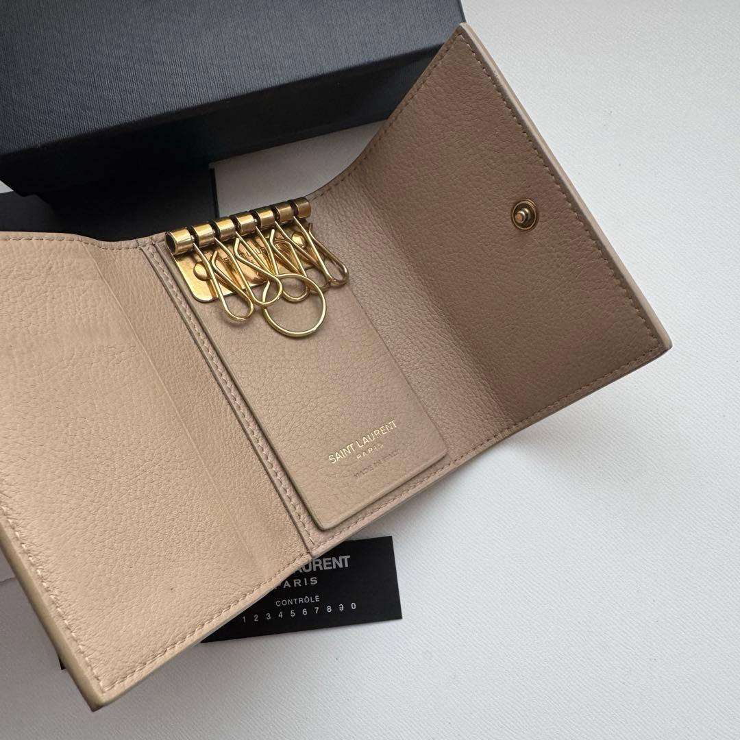 【極上美品】 47 Sainかt Laurentイブサンローラン キーケース