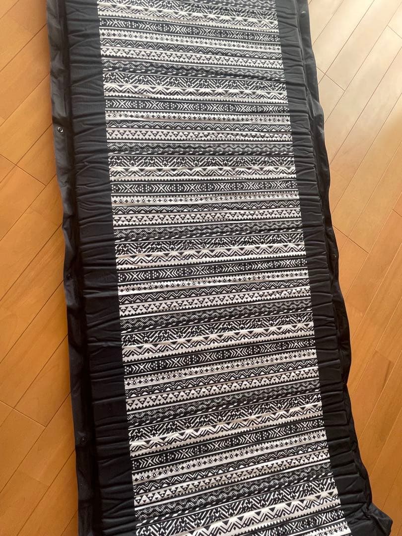 【美品】FUTURE FOX キャンプマット インフレータブル ノルディック柄