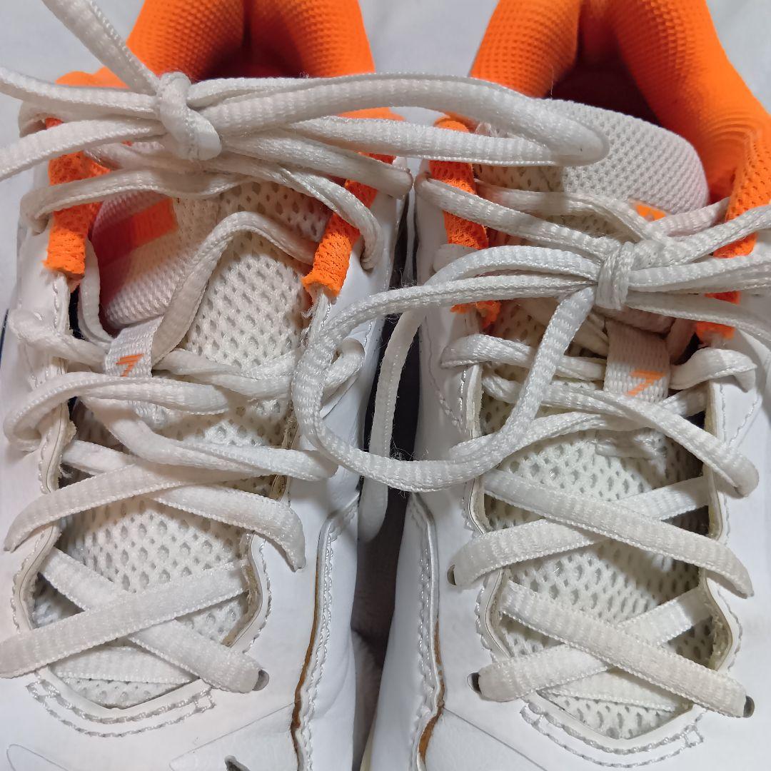 美品YONEX バドミントンシューズ SHB65Z3W 23.5cm W/OR