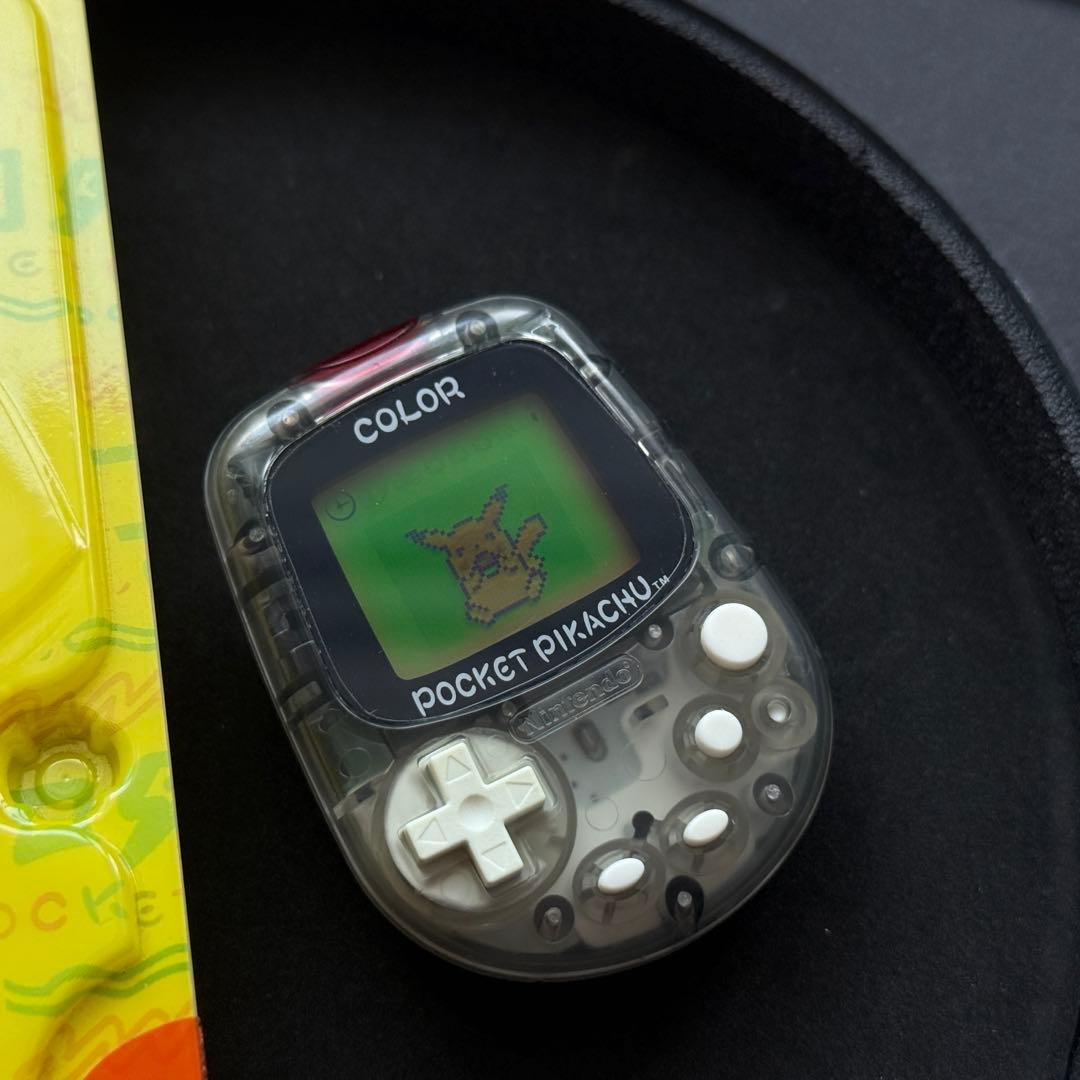 【極美品！】任天堂 ポケットピカチュウ！カラー　金・銀といっしょ！ 動作品