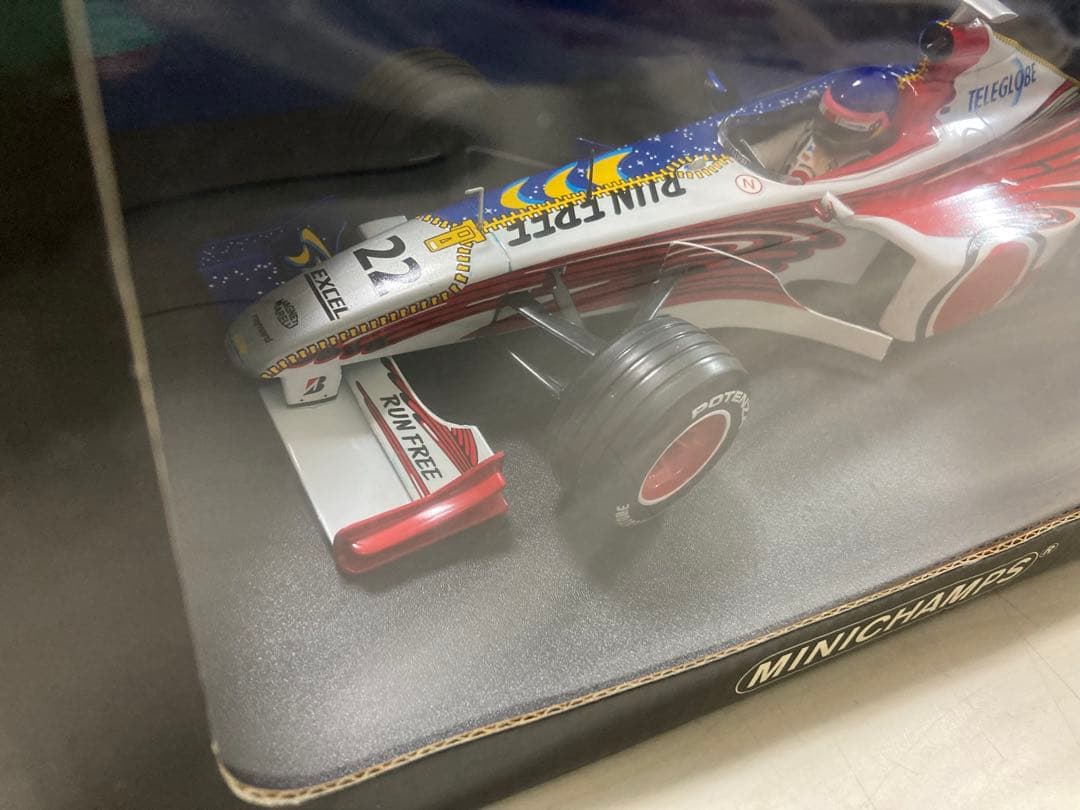 PMA ミニチャンプス　1/18 BAR 01 ビルヌーブ 1999