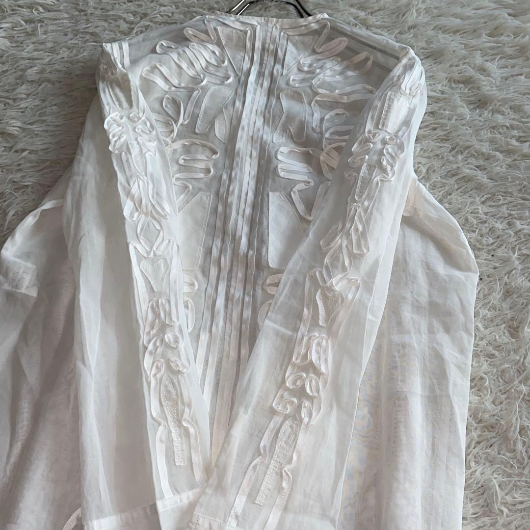 EMOELLE ステッチエンブロイダリーブラウス