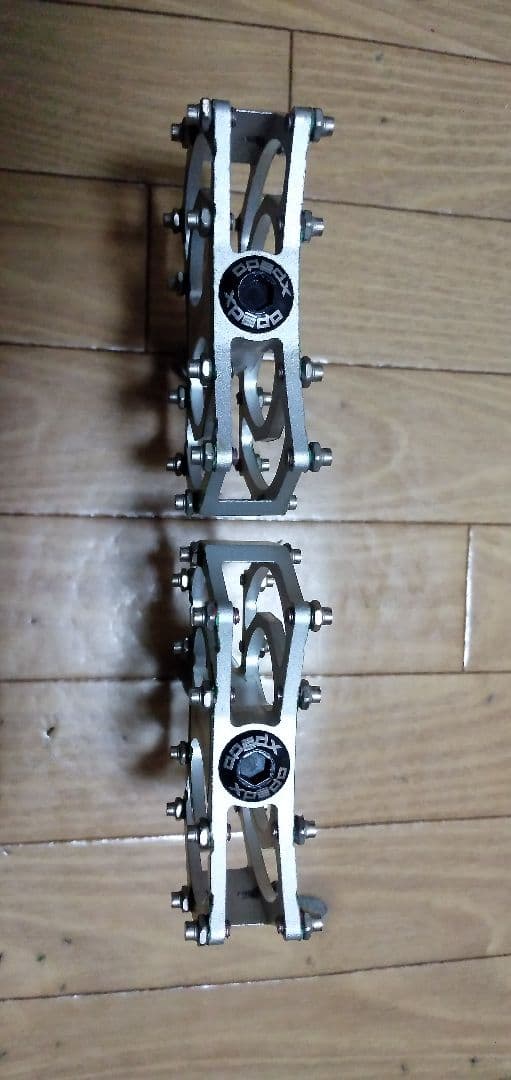 xpedo フラットペダル 緑/銀