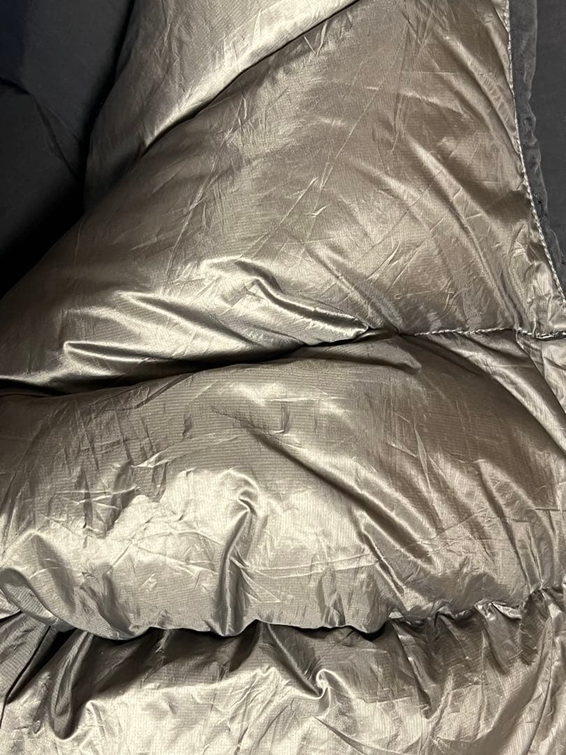 マウンテンイクイップメント•ブラックダウンベスト Lサイズ