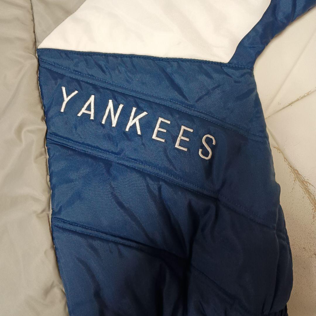 ニューヨーク・ヤンキース フード付きジャケット