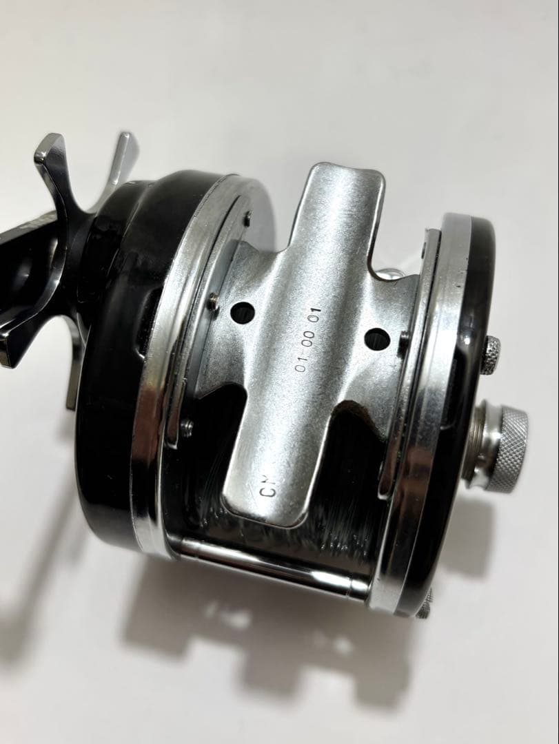 アブガルシア　アンバサダー8000C