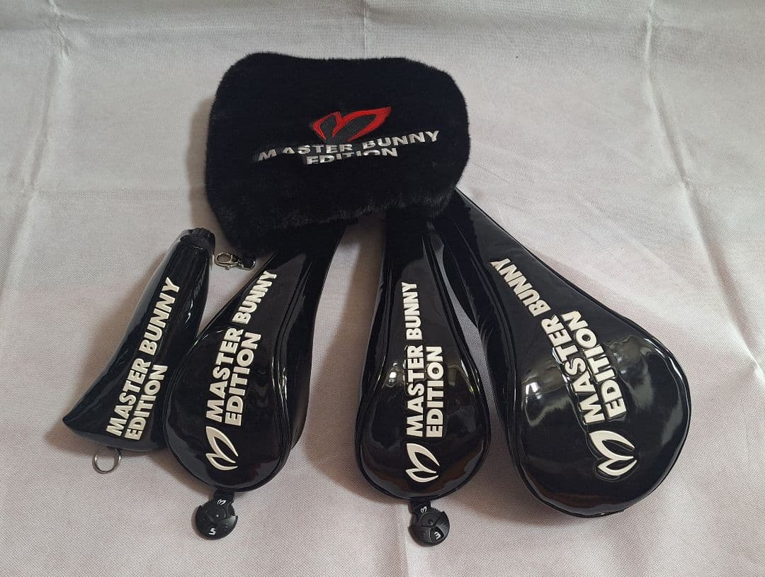 マスターバニーエディション　MBE　キャディバック　PRO仕様　ヘッドカバー付き