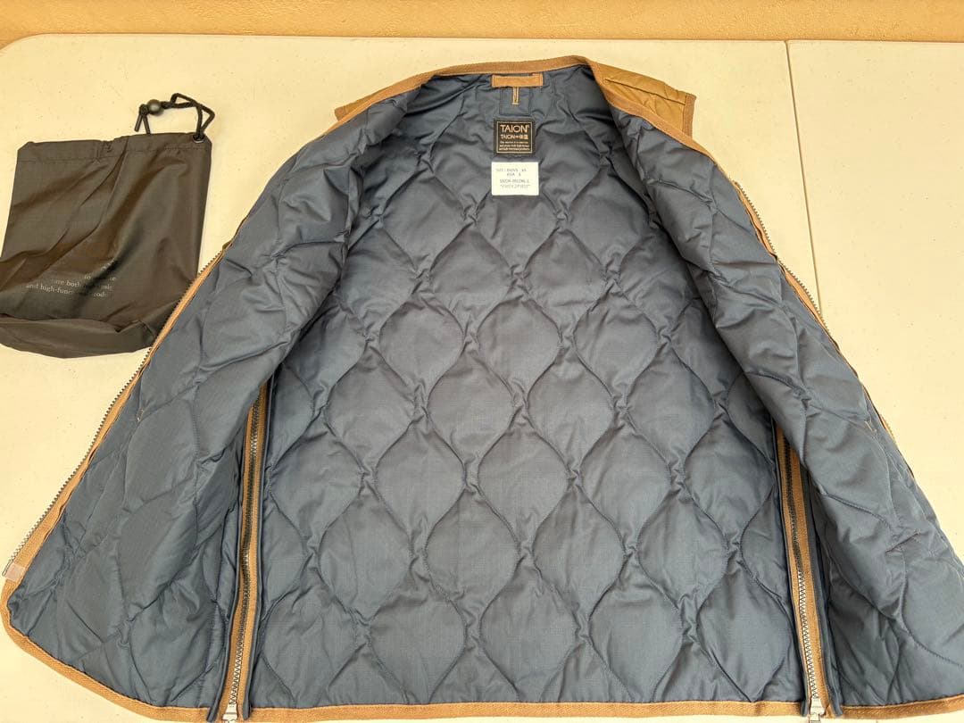 TAION ダウンベスト 収納袋付き