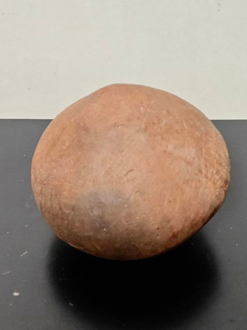 朱く艷やかな弥生土器　考古発掘品　土器　日本の美　古美術　花呼ぶ器