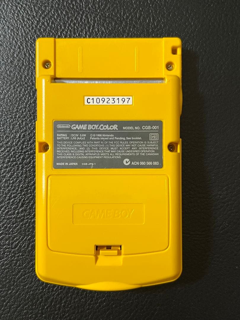 ゲームボーイカラー　ポケモンデザイン　正規品