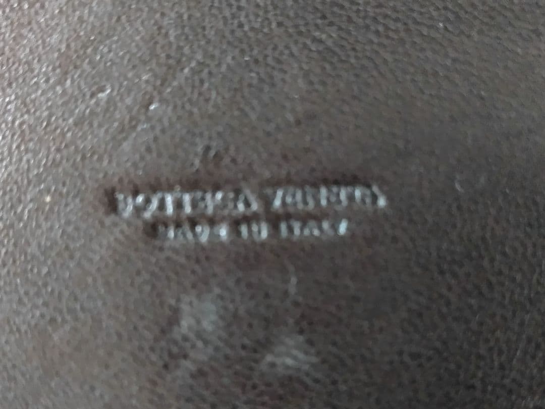 ボッテガべネタ　蓋付きアクセサリーボックス