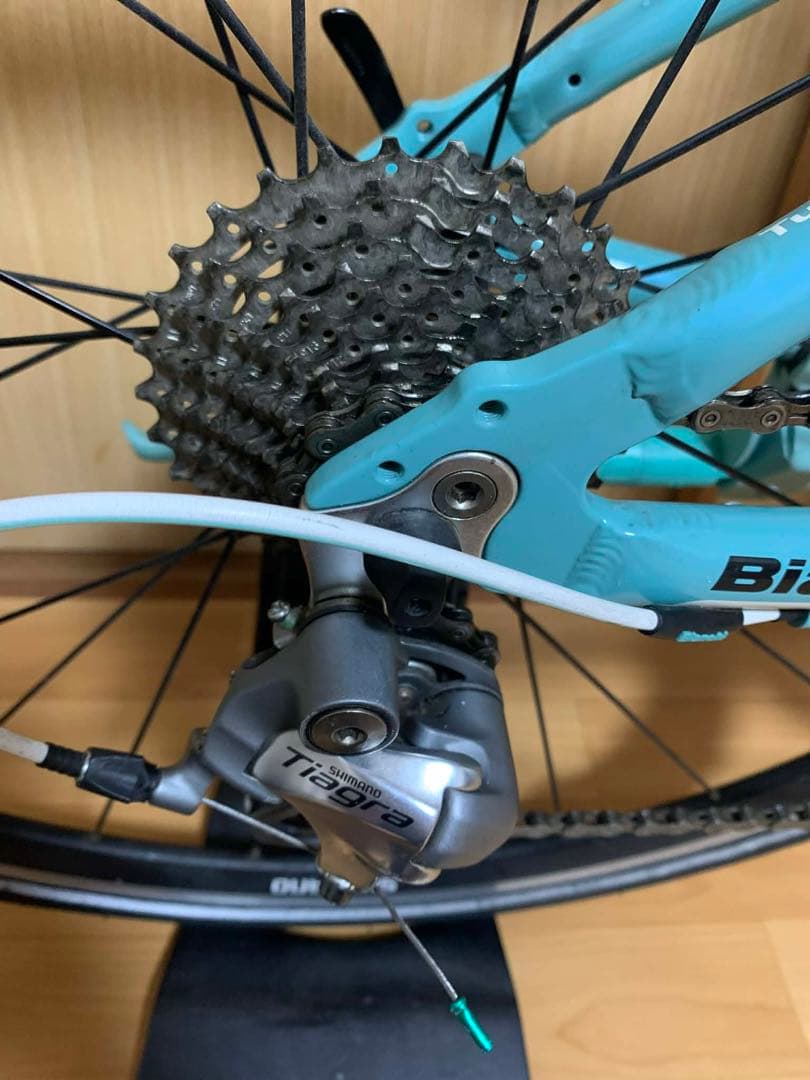 タコ　美品Bianchi ROMA II 水色 クロスバイク2x10s