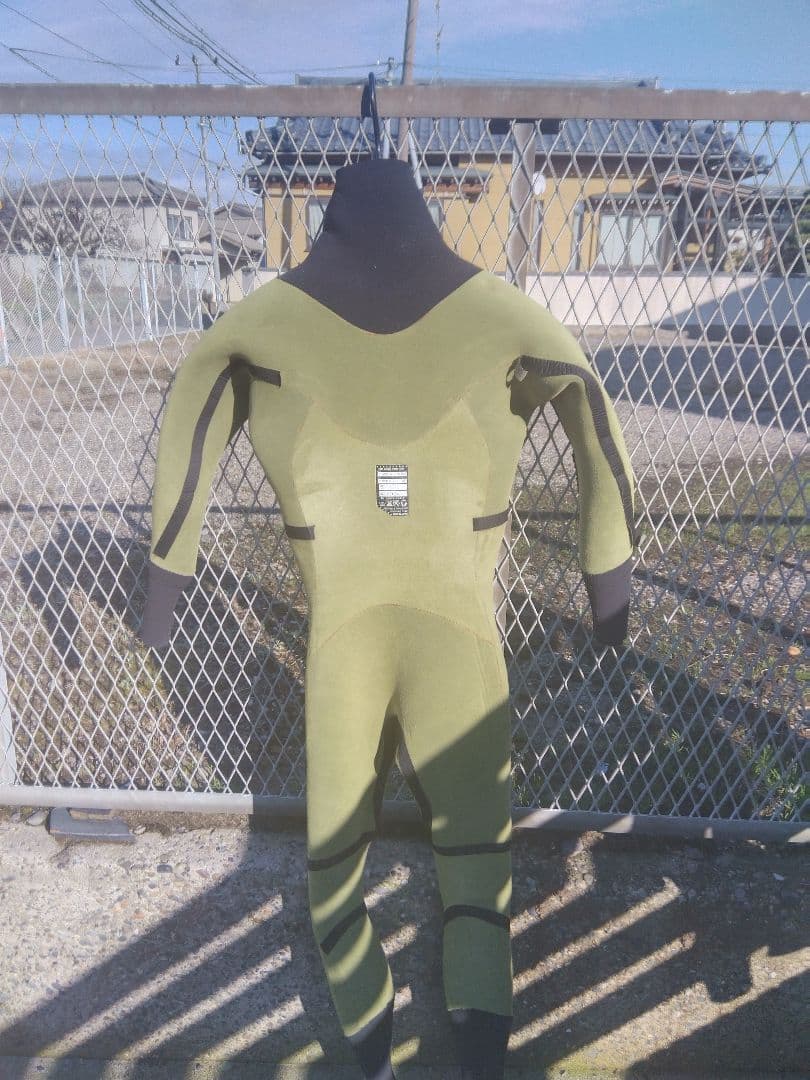 エアタイト　ネックエントリー　セミドライ　М〜ML程度 ウェットスーツ　リング付