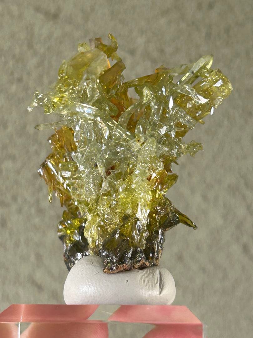 売り切り Zincite ジンカイト 黄緑色結晶 天然石 原石 秘蔵品