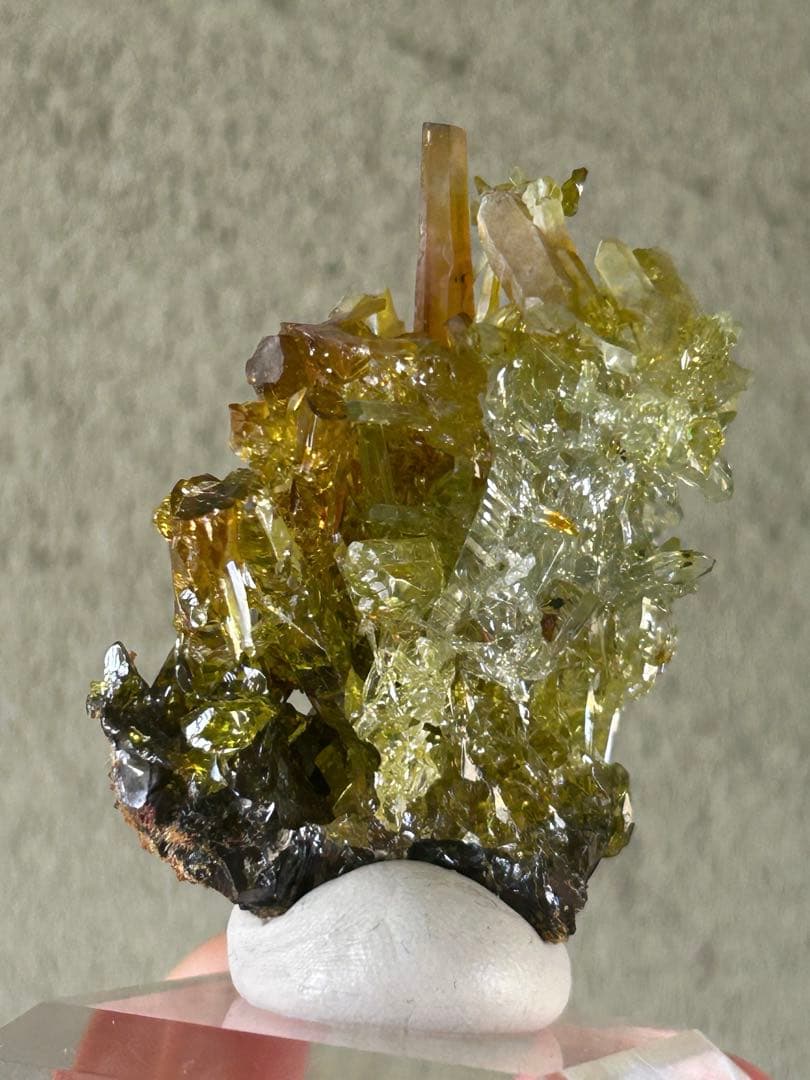 売り切り Zincite ジンカイト 黄緑色結晶 天然石 原石 秘蔵品