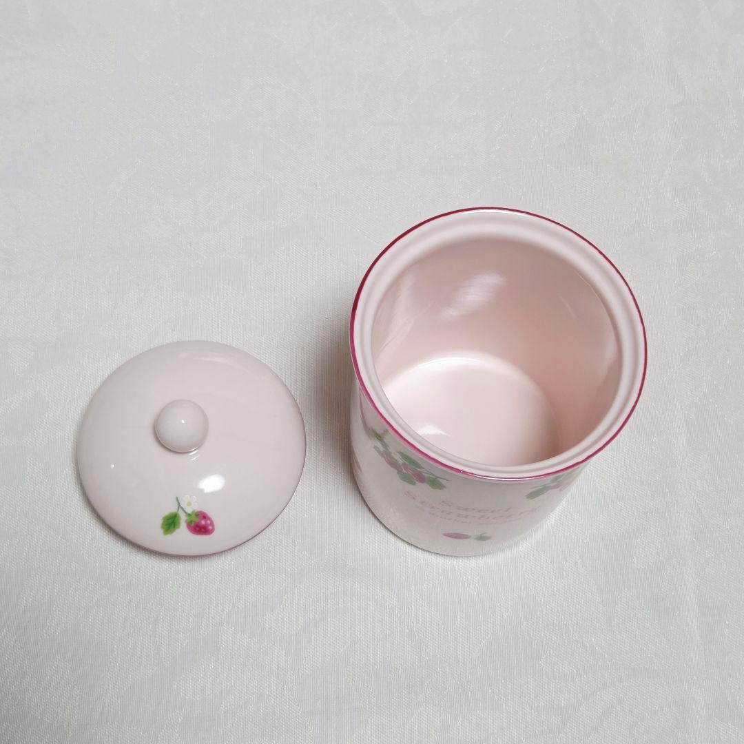 マザーガーデン　いちご　小物入れ　箱　陶器　キャニスター　廃盤　平成レトロ