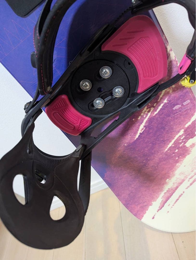 美品 シークレットガーデン 145cm スノーボード canvasビンディング