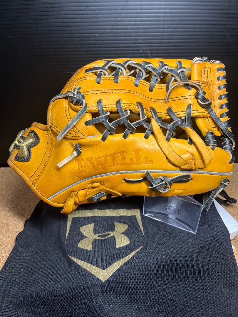 アンダーアーマーI WILL軟式野球外野用グローブ右投げ1313797一般／大人