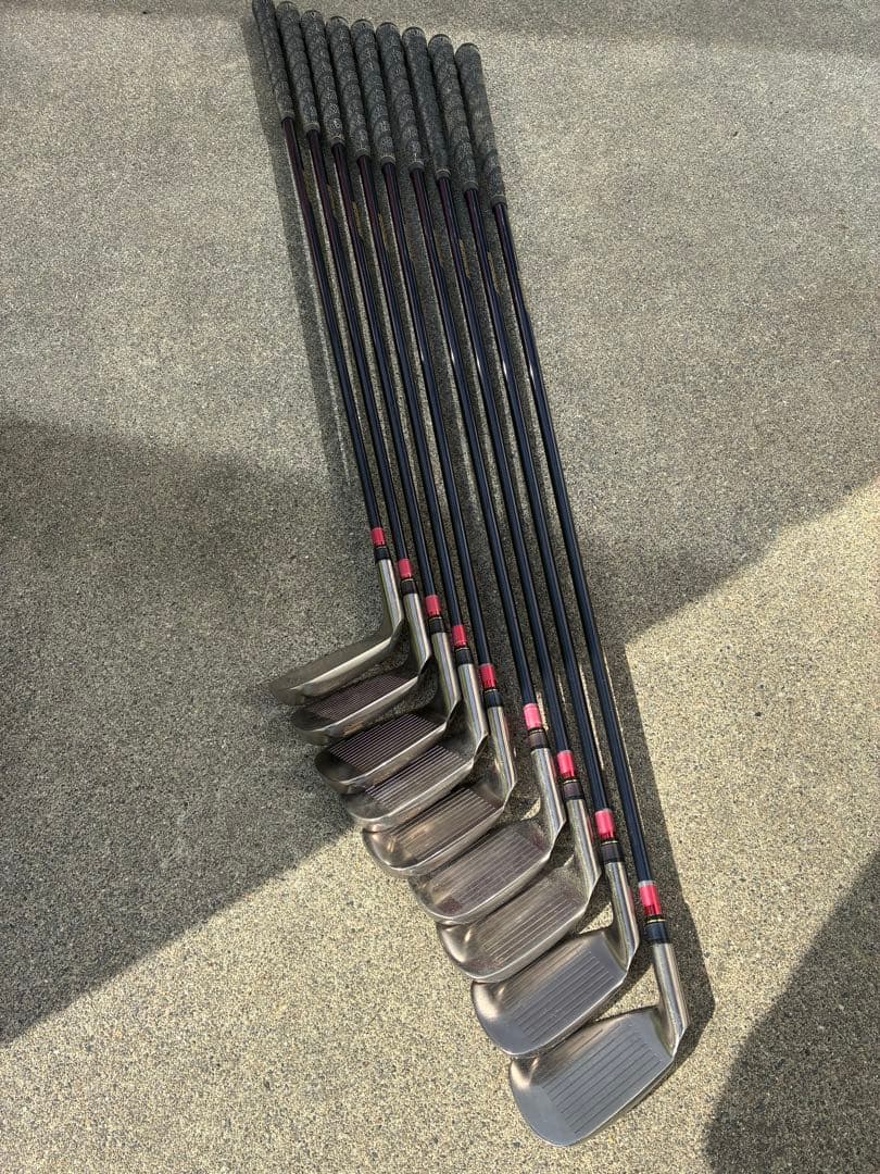 初心者おすすめ　アイアンセット 9本　カーボンシャフト　フレックスS