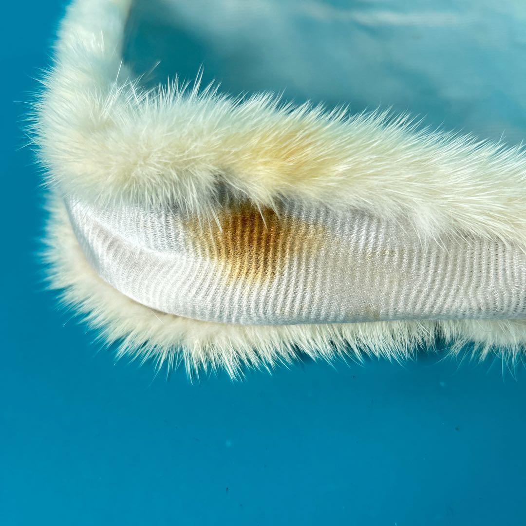 PRADAプラダ ホワイト　ファー パーティーバッグ　オールドプラダ　A13