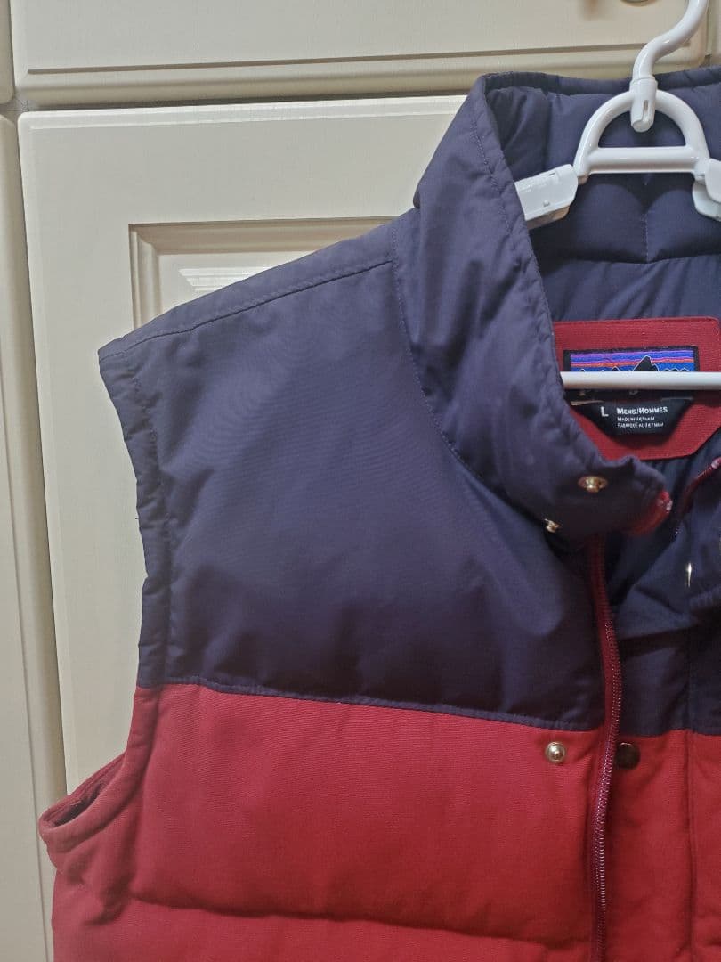 13年 メンズL パタゴニア ダウンベスト えんじ色