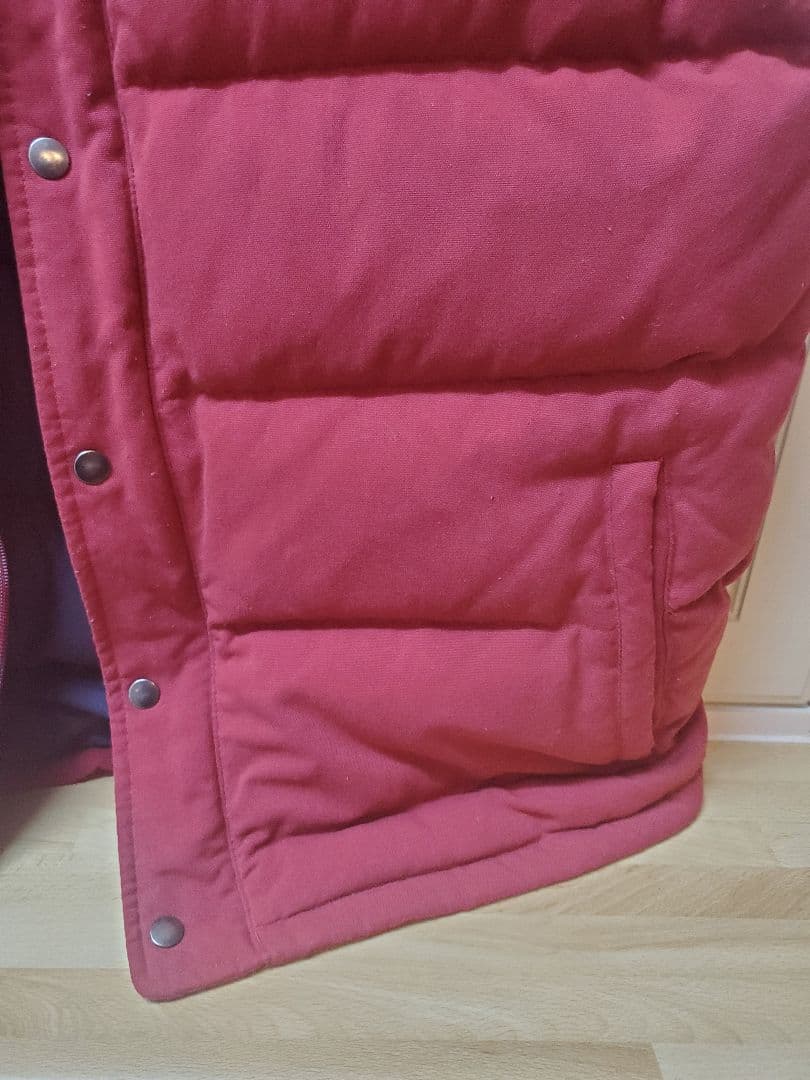 13年 メンズL パタゴニア ダウンベスト えんじ色