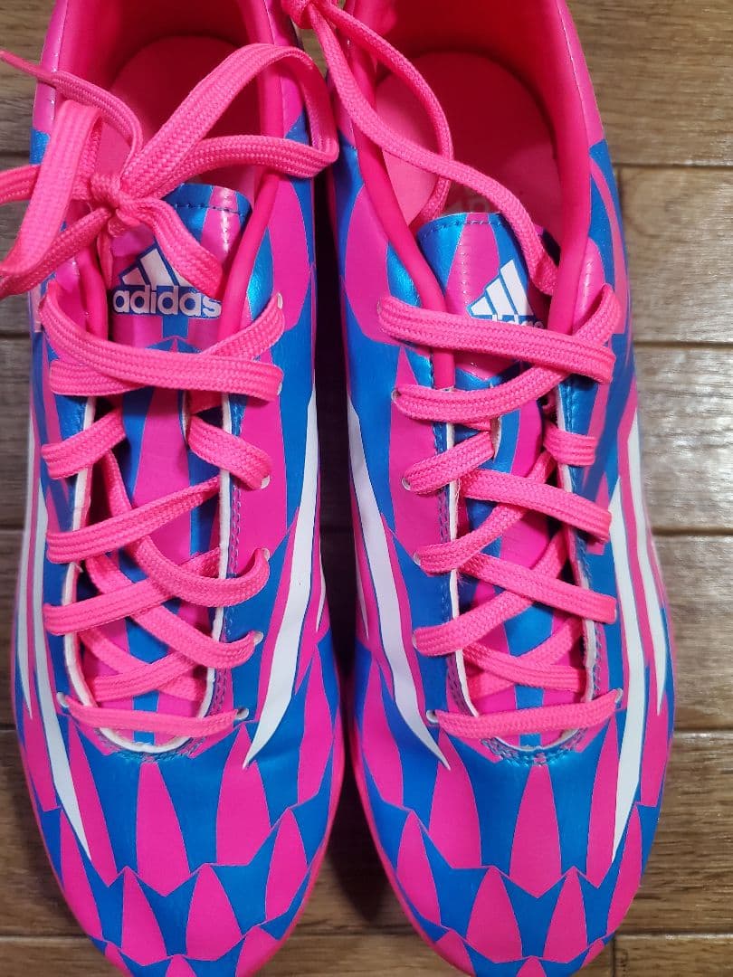 アディダス F10 TF(ピンク×サックス)