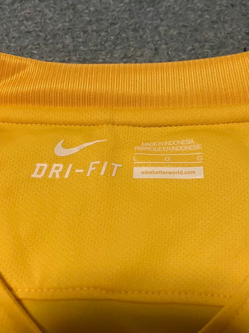 ブラジル　ユニフォーム　タグ付き　未使用　ナイキ