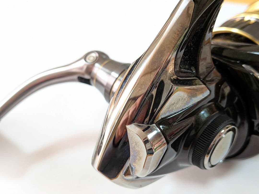 美品 : シマノリール・18カーディフCI4+1000s ／傷・汚れナシ