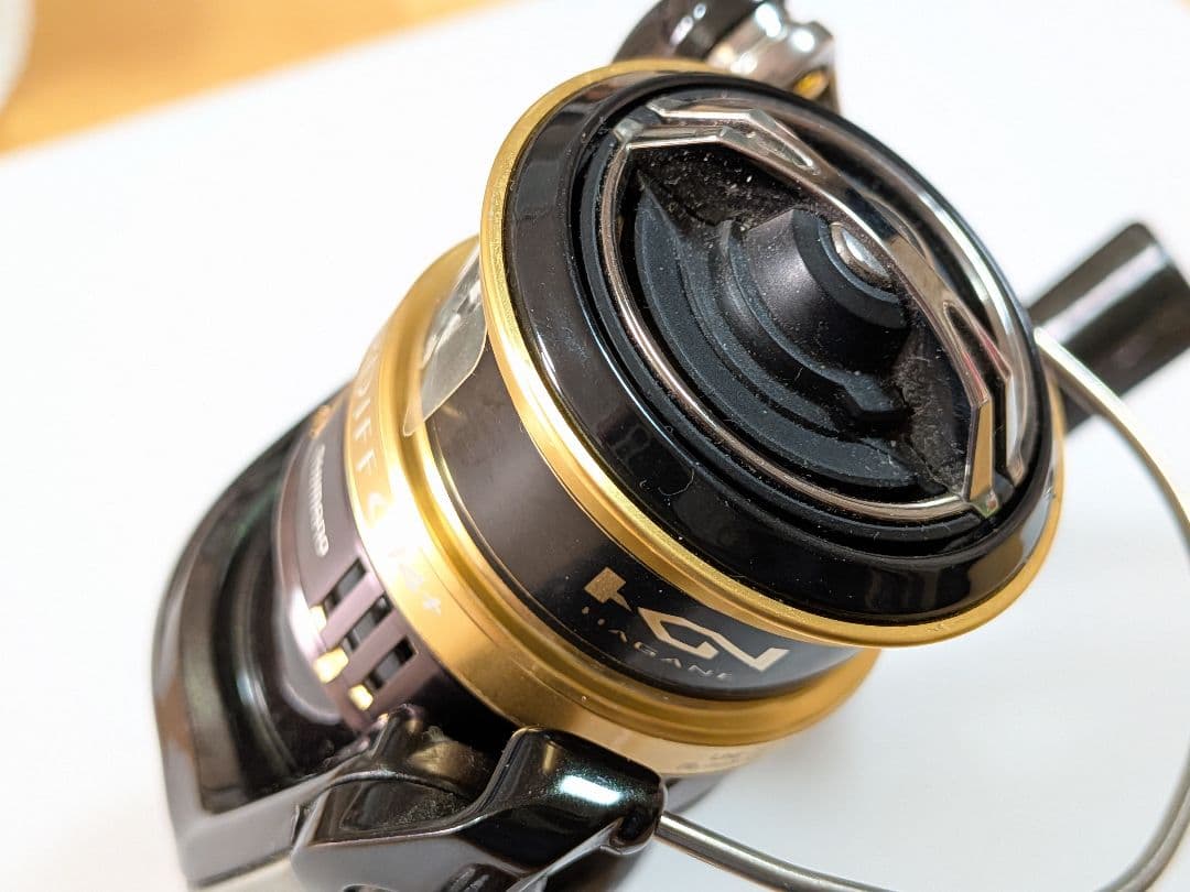 美品 : シマノリール・18カーディフCI4+1000s ／傷・汚れナシ