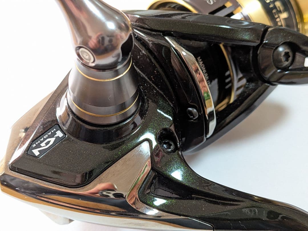 美品 : シマノリール・18カーディフCI4+1000s ／傷・汚れナシ