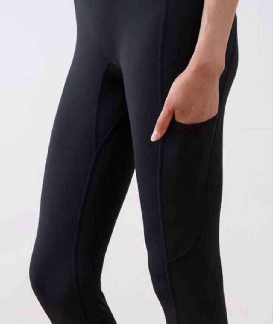 新品未使用　【SUKALA】ユーティリティレギンス　S