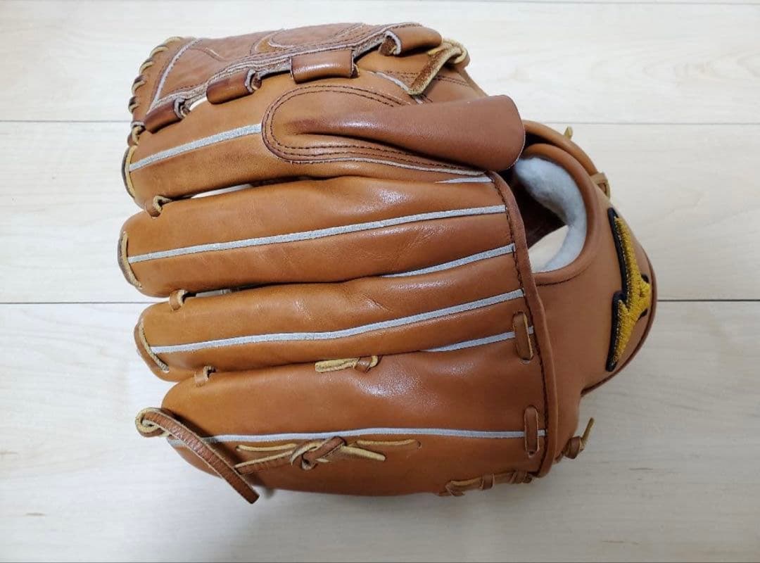 ミズノ 軟式グローブ 投手用　田中将大モデル