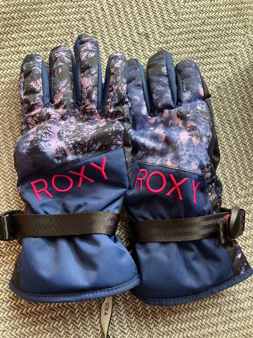 ROXY スノーボードウェアセット（ジャケット・パンツ・グローブ・ゴーグル）