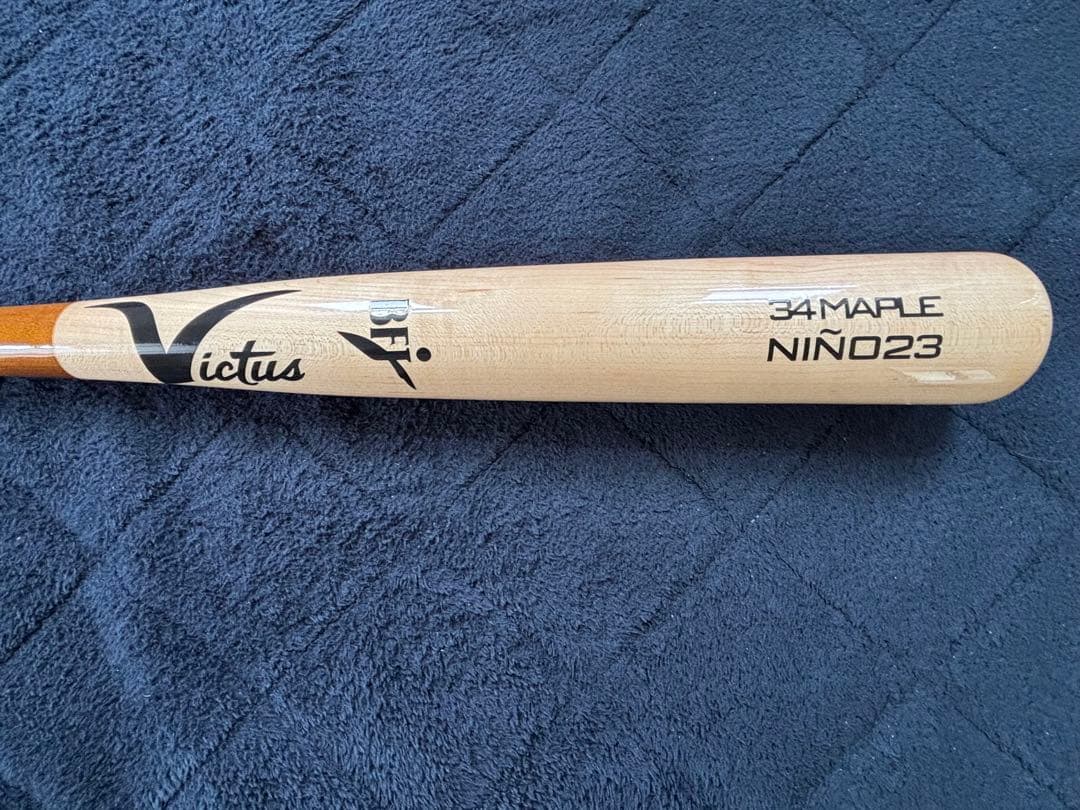 Victus NIÑO23 34インチ メープルバット