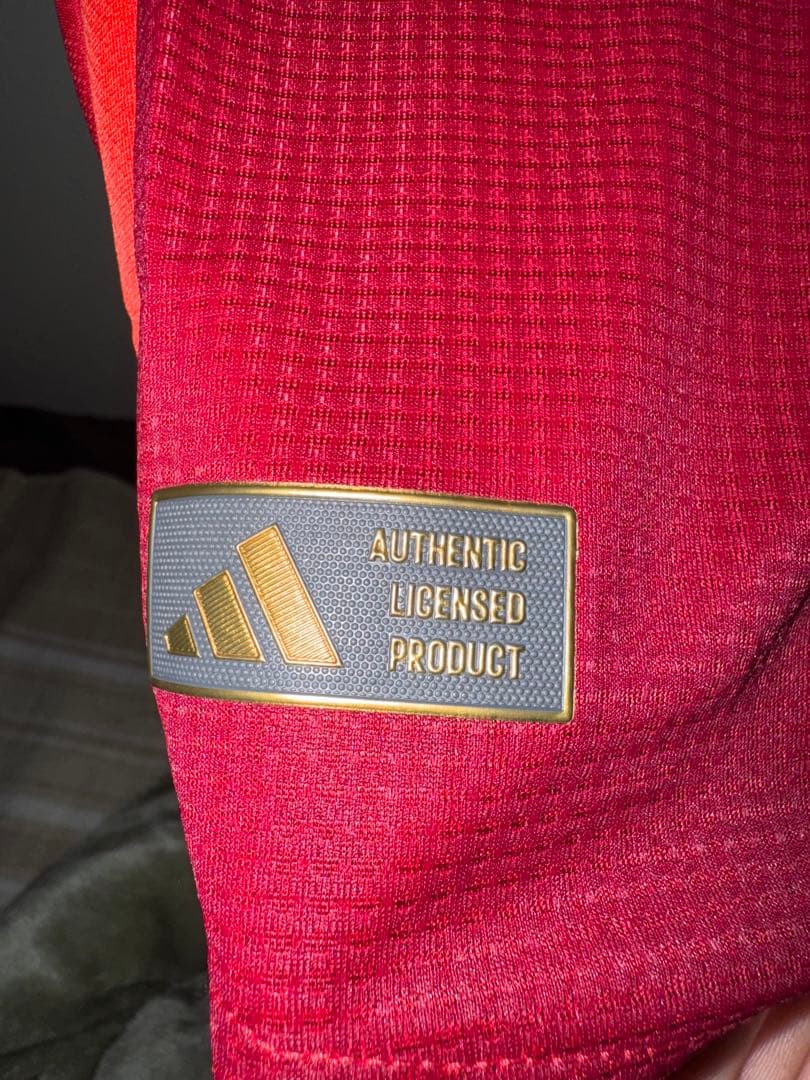 正規品　マンチェスター・ユナイテッド 24-25 オーセンティックユニフォーム