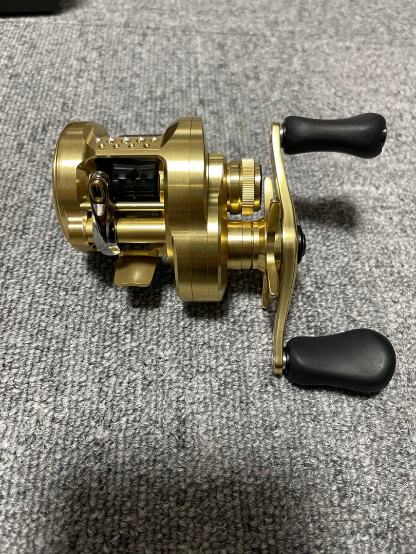 リール SHIMANO CALCUTTA CONQUEST 101HG