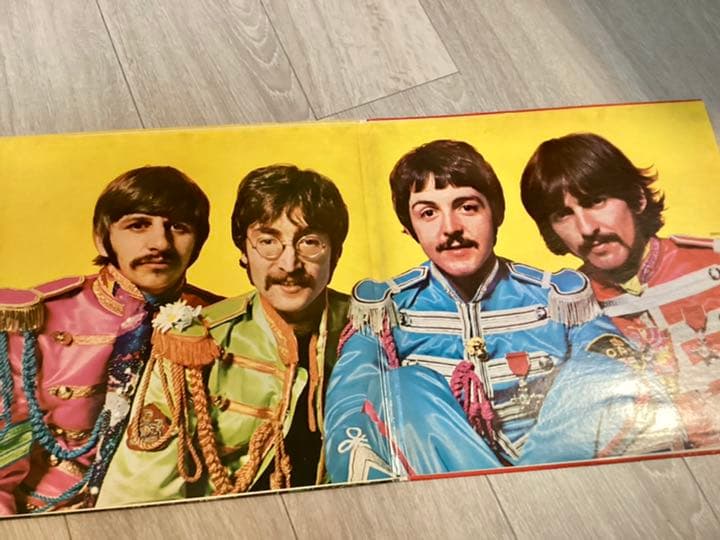 ビートルズ　サージェント・ペパーズ・ロンリー・ハーツ・クラブ・バンド　レコード