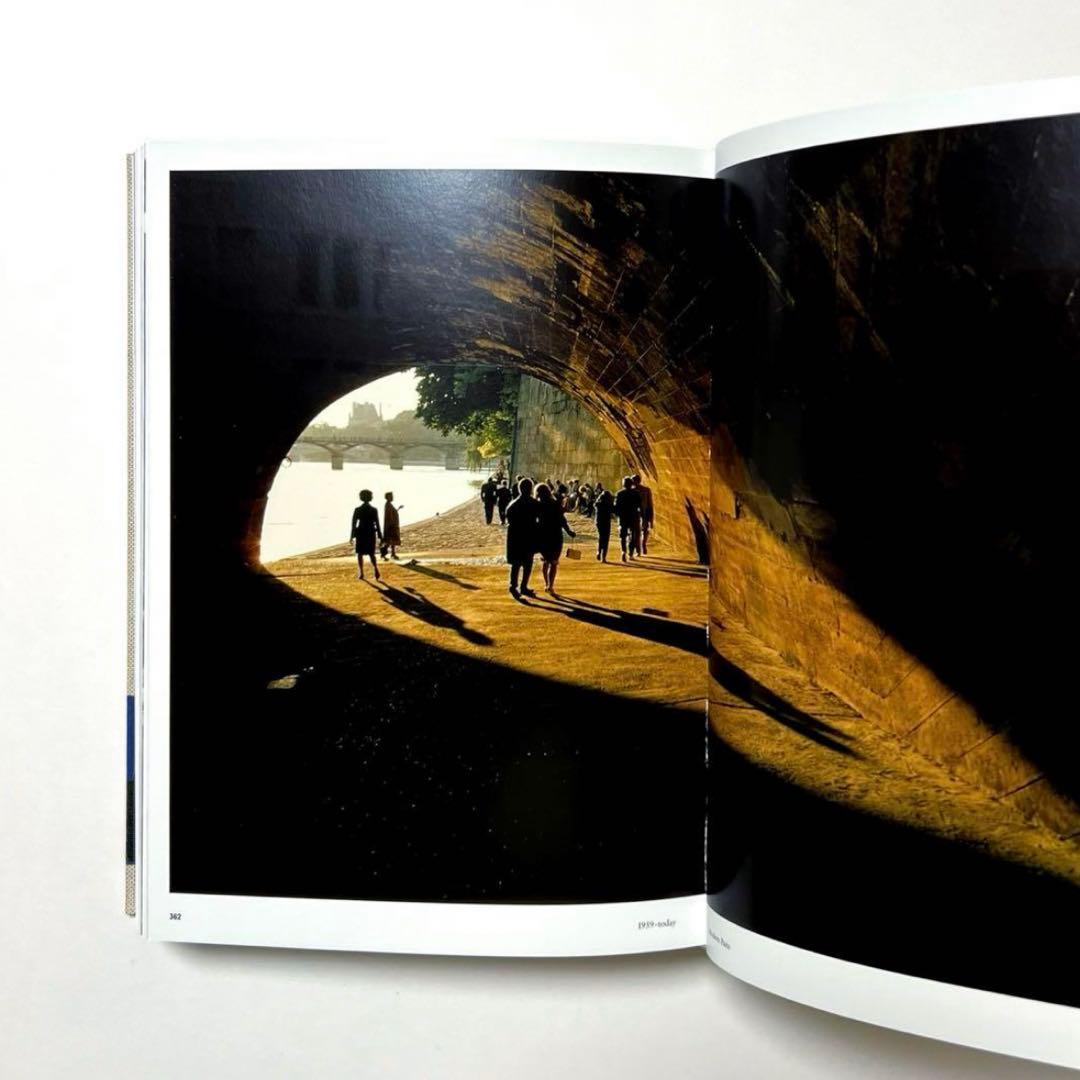 【 新品 】Paris Portrait of a City