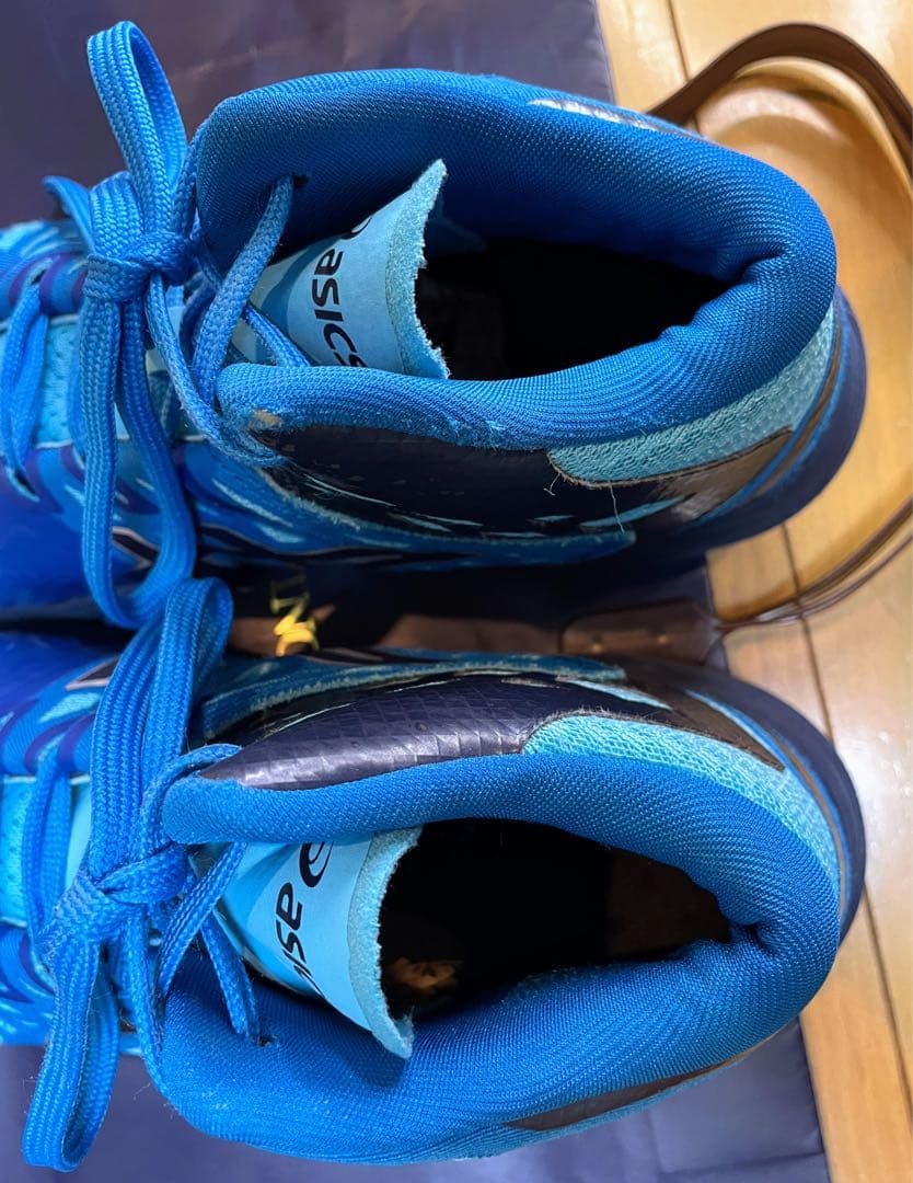 【こんちゃん様】アシックスバレーボールシューズ24軽量通気性グリップスニーカー