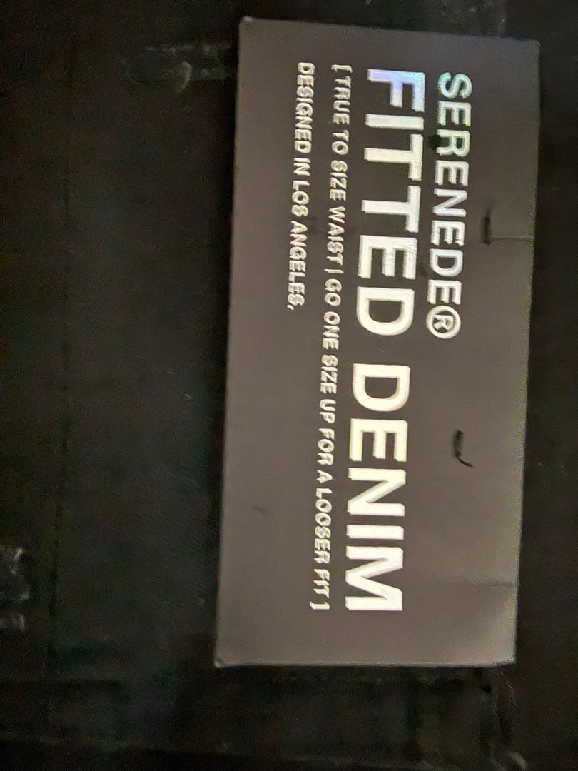 Serenadeセレナーデ　スリムフィットデニム サイズ32 袋 タグあり