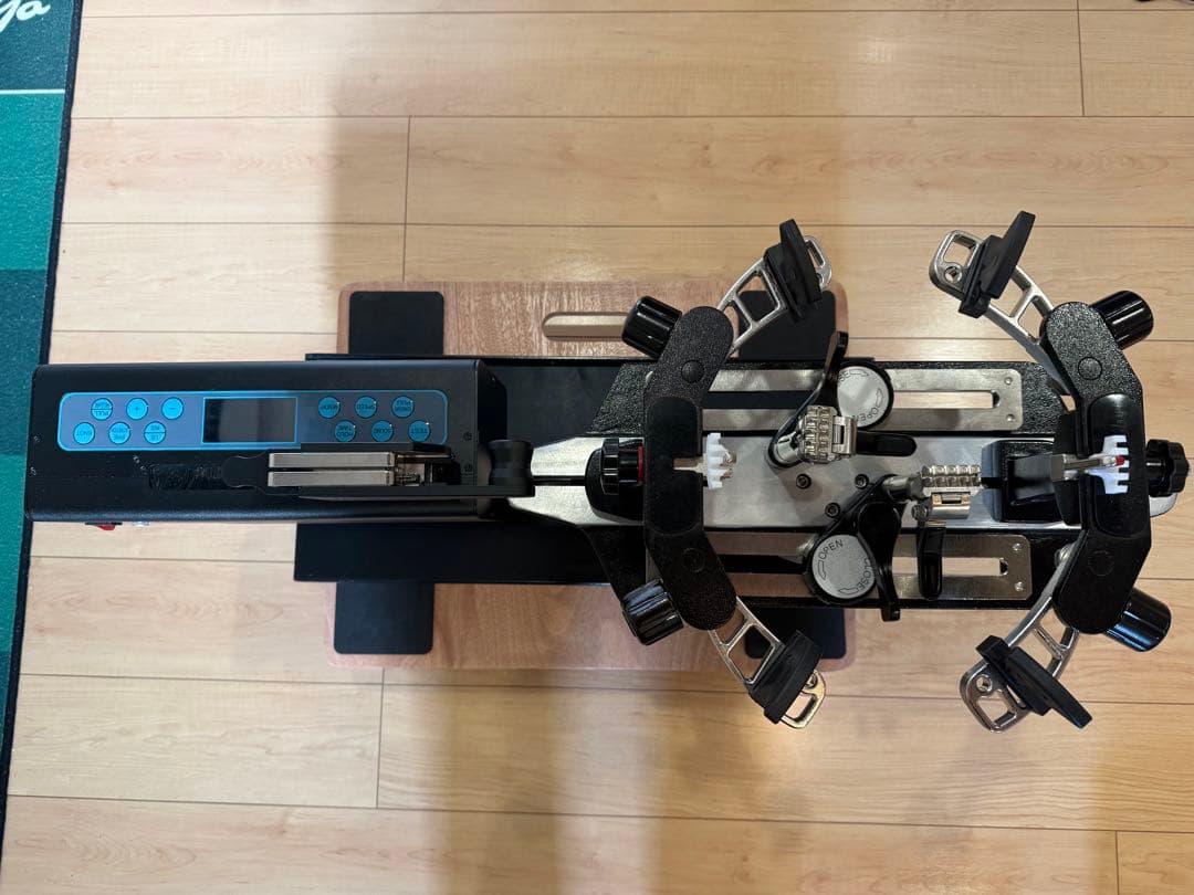 Kurflo 電動式ストリングマシン_バドミントン・テニス用_新古品