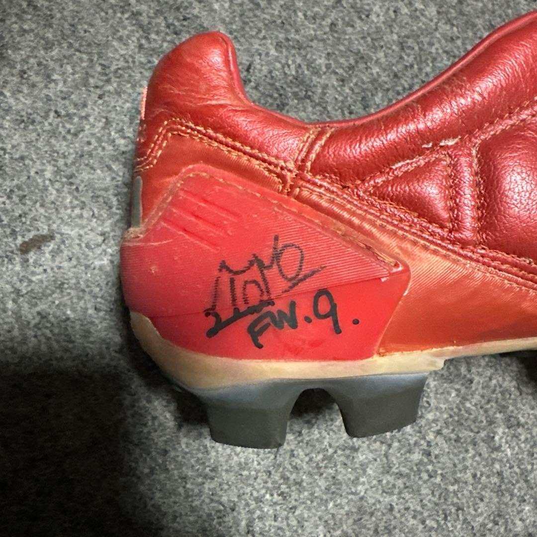 adidas プレデターマニアHGサイン入り