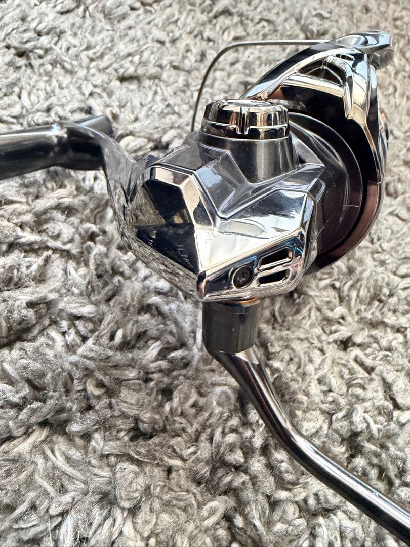 24ツインパワー 5000XG スピニングリール