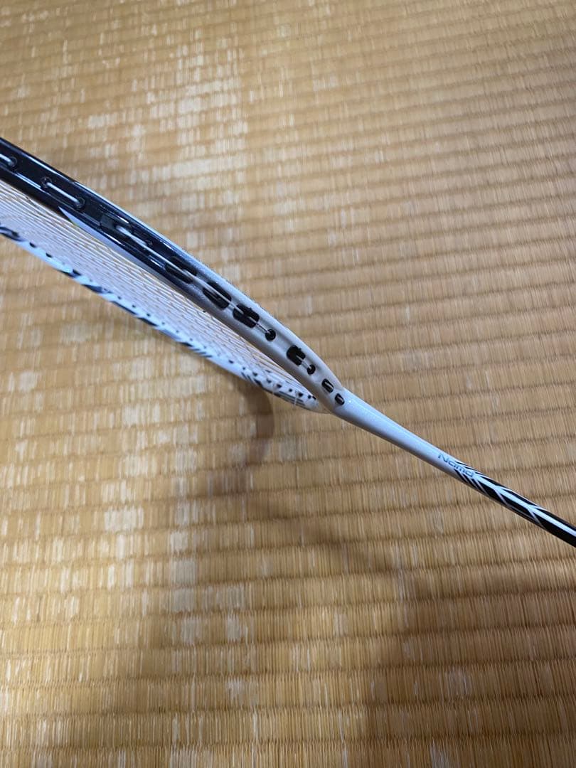 アストロクス99プロ　99pro 4ug5 ホワイトタイガー　桃田賢斗モデル