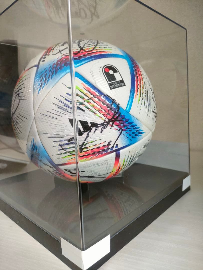 サイン入りサッカーボール