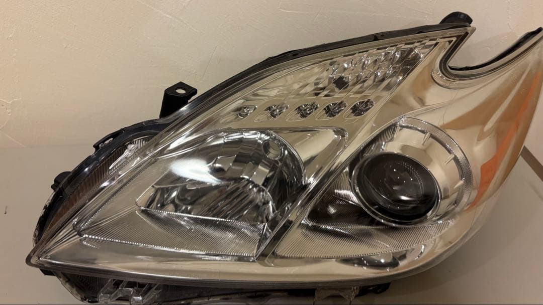 30プリウス　US仕様　ハロゲンヘッドライト　純正加工品