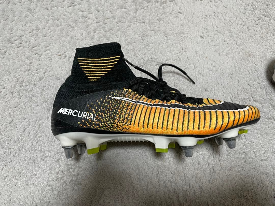 サッカースパイク ナイキヴェイパー11SG