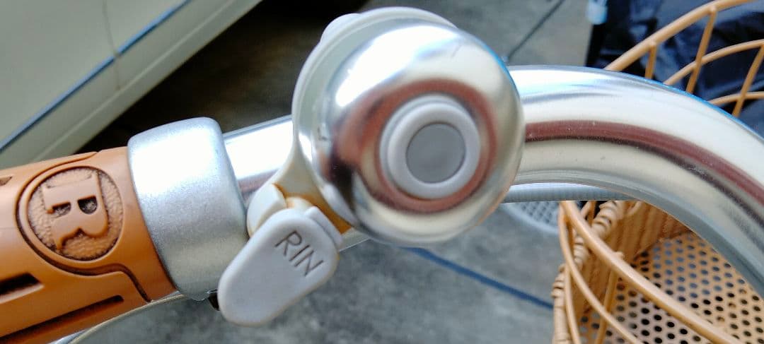 専用　カジュナ スイートライン　26型26インチ　ホワイト　CS63B1